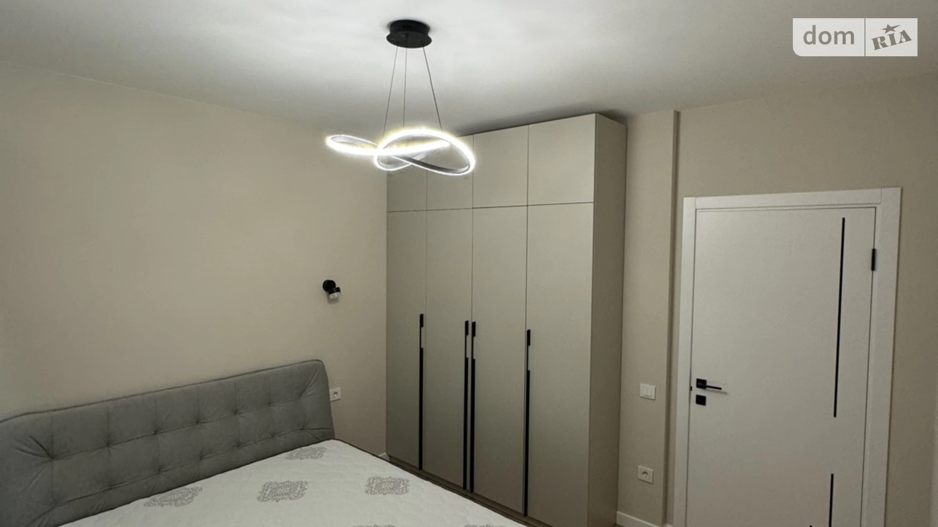 Продается 2-комнатная квартира 60 кв. м в Ужгороде, ул. Легоцкого, 64Б - фото 2