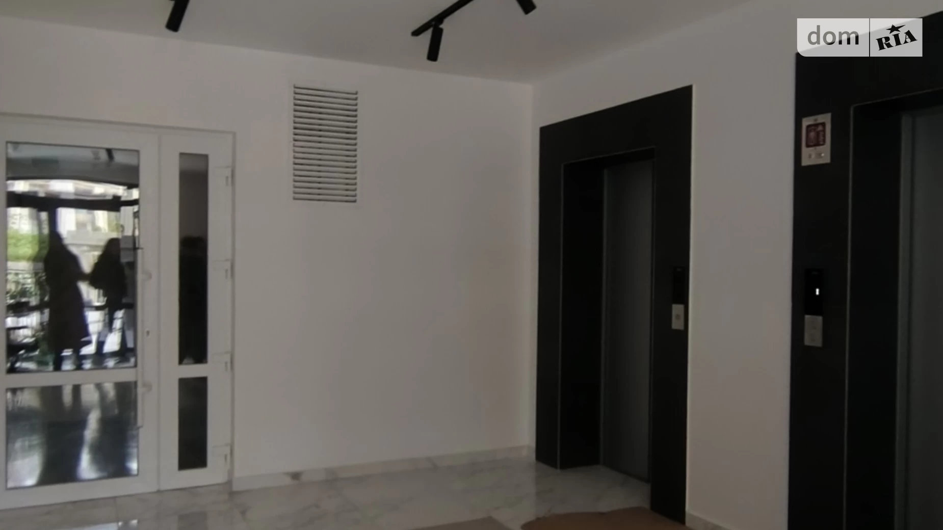 Продается 1-комнатная квартира 60 кв. м в Одессе, ул. Пишоновская, 22 - фото 2