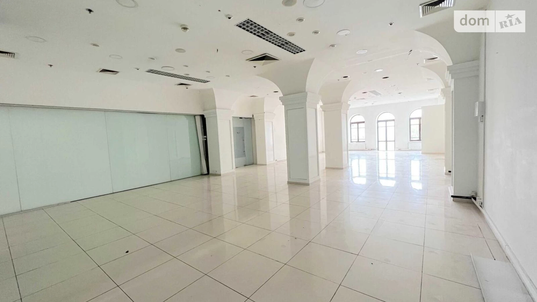 Сдается в аренду офис 139 кв. м в бизнес-центре, цена: 3450 $ - фото 3