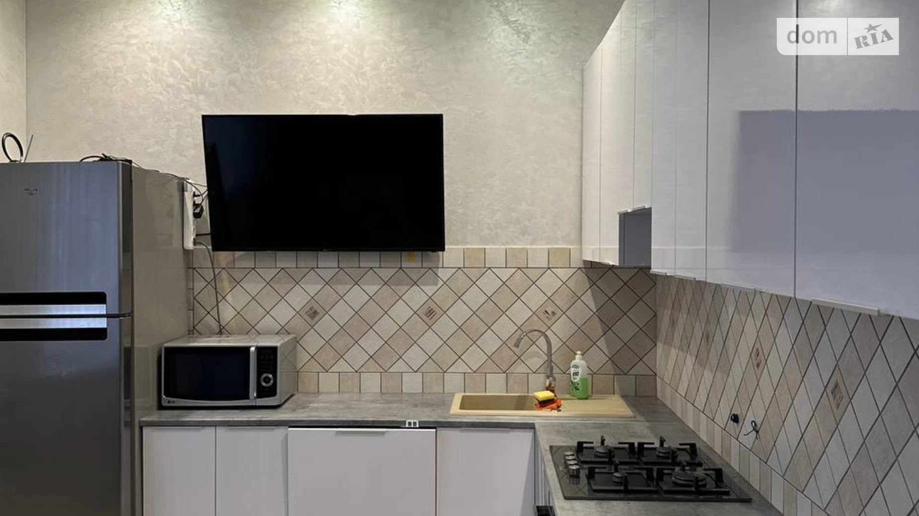 Продается дом на 2 этажа 220 кв. м с садом, цена: 105000 $ - фото 4