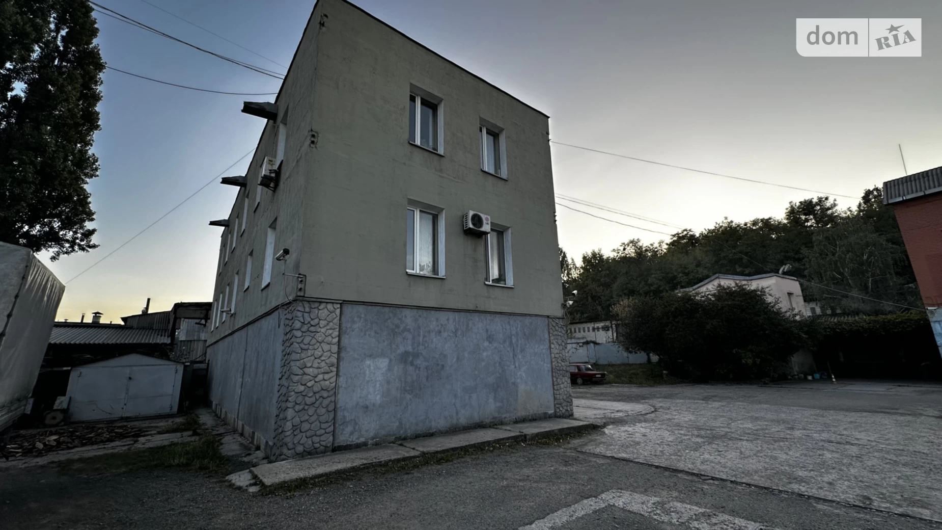 Продається приміщення вільного призначення 1563 кв. м в 3-поверховій будівлі, цена: 950000 $ - фото 2