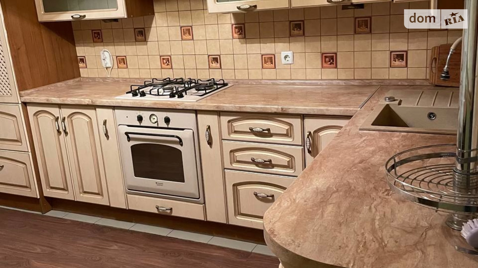 Продается 2-комнатная квартира 65.8 кв. м в, цена: 100000 $ - фото 2