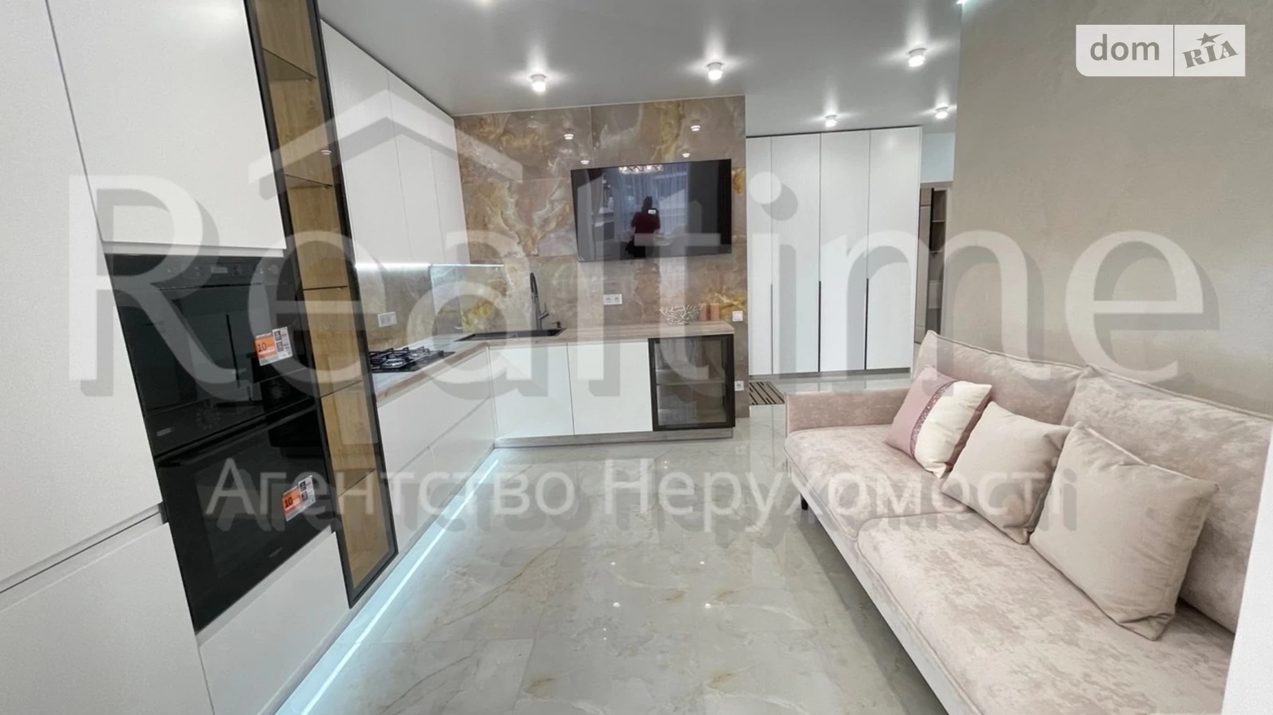 Продается 2-комнатная квартира 67 кв. м в Софиевской Борщаговке, ул. Радостная, 4 - фото 2