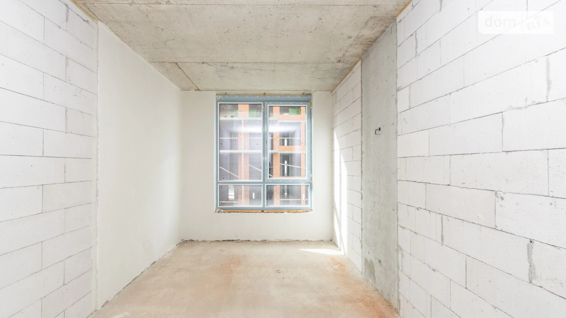 Продается 2-комнатная квартира 70 кв. м в Ивано-Франковске, ул. Крайковского - фото 2