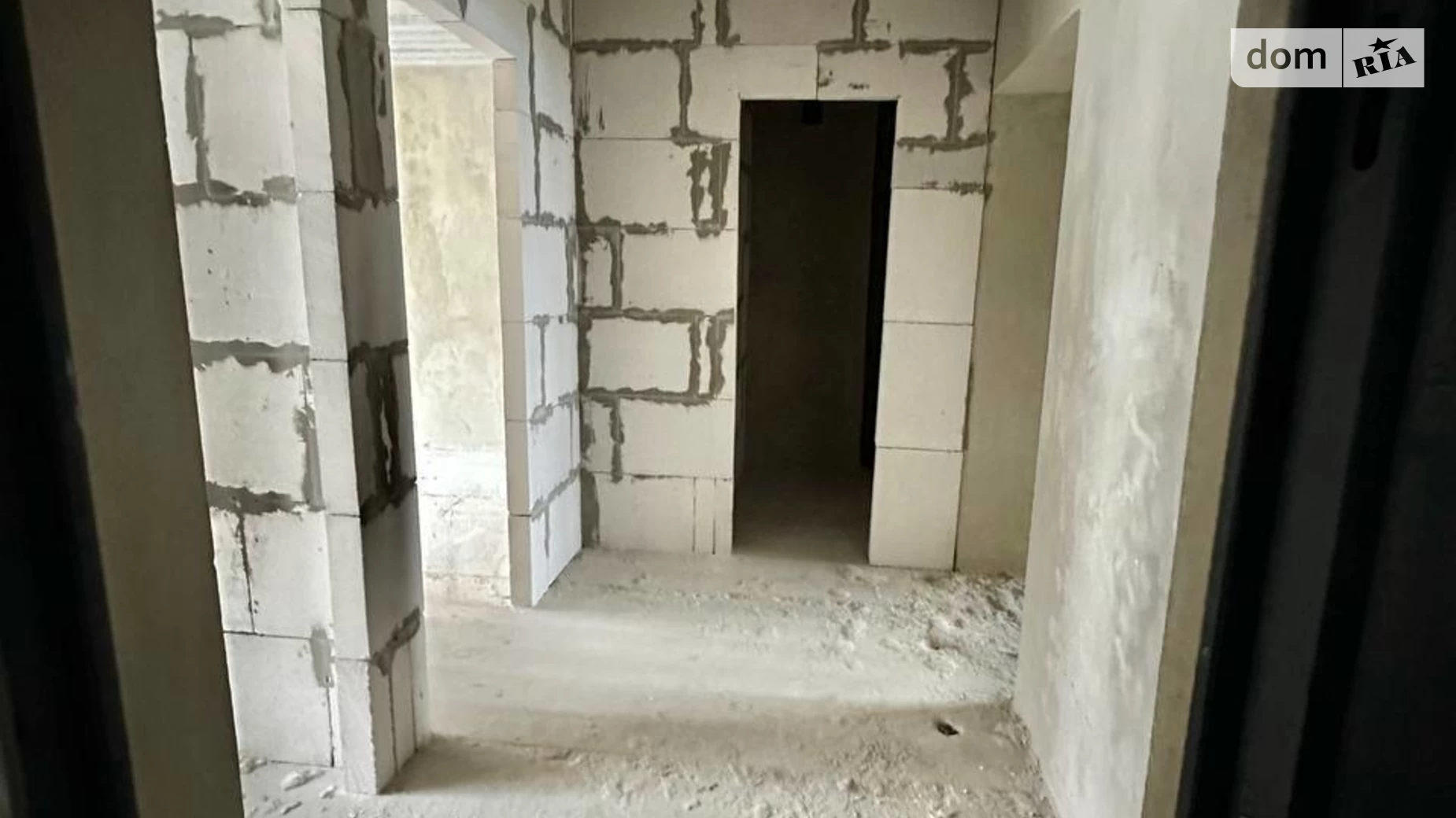 Продается 2-комнатная квартира 64.8 кв. м в Ивано-Франковске, ул. Высочана Семена, 18 корпус 17 - фото 3