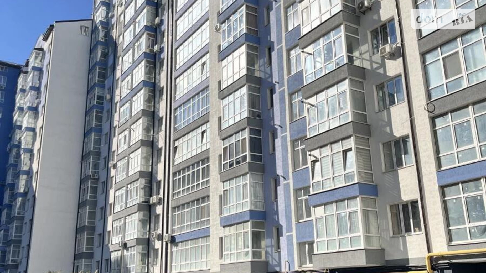 Продается 2-комнатная квартира 70.6 кв. м в Ивано-Франковске, ул. Высочана Семена, 18 корпус 17 - фото 2