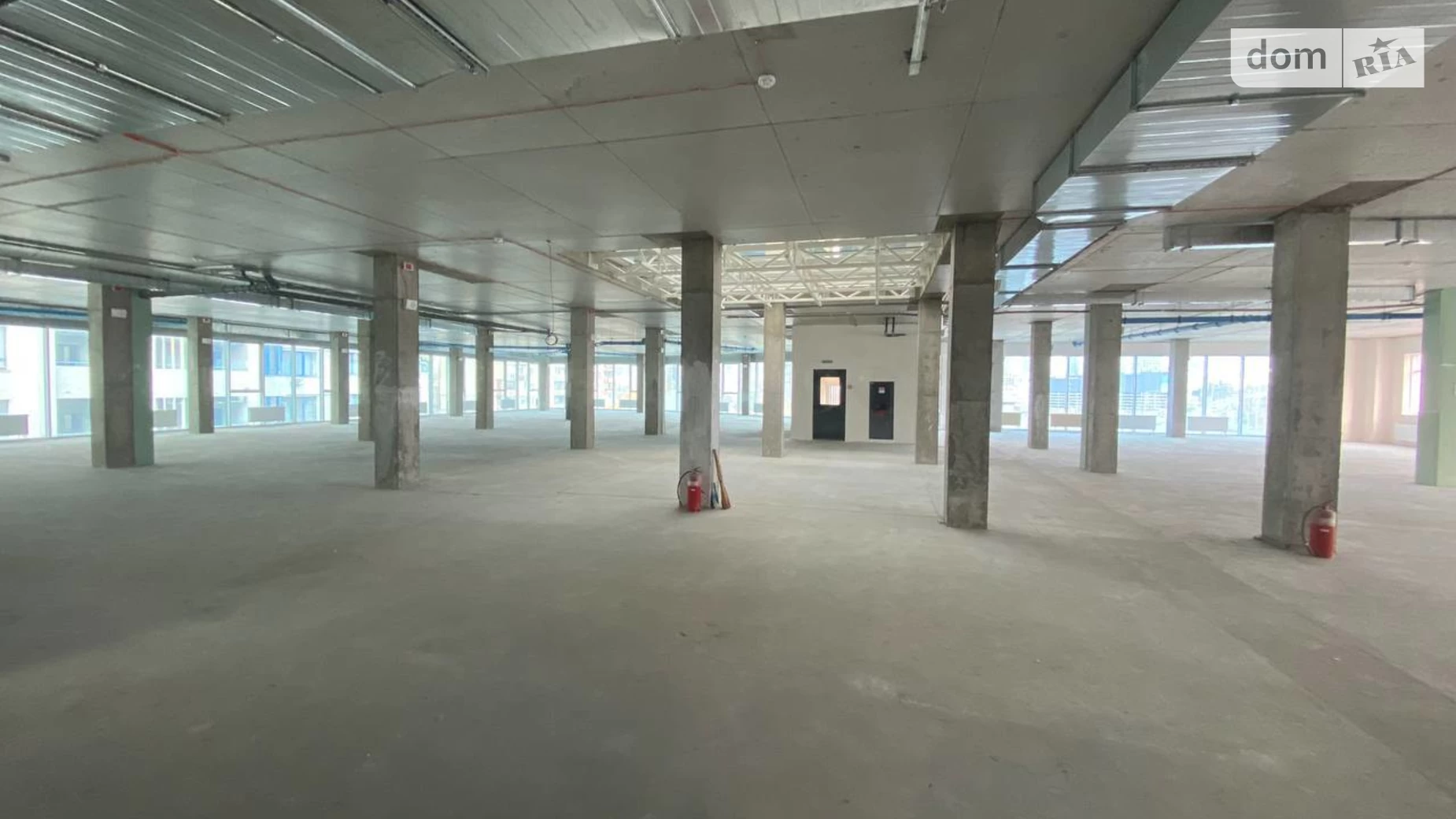 Сдается в аренду офис 1204 кв. м в бизнес-центре, цена: 12040 $ - фото 4