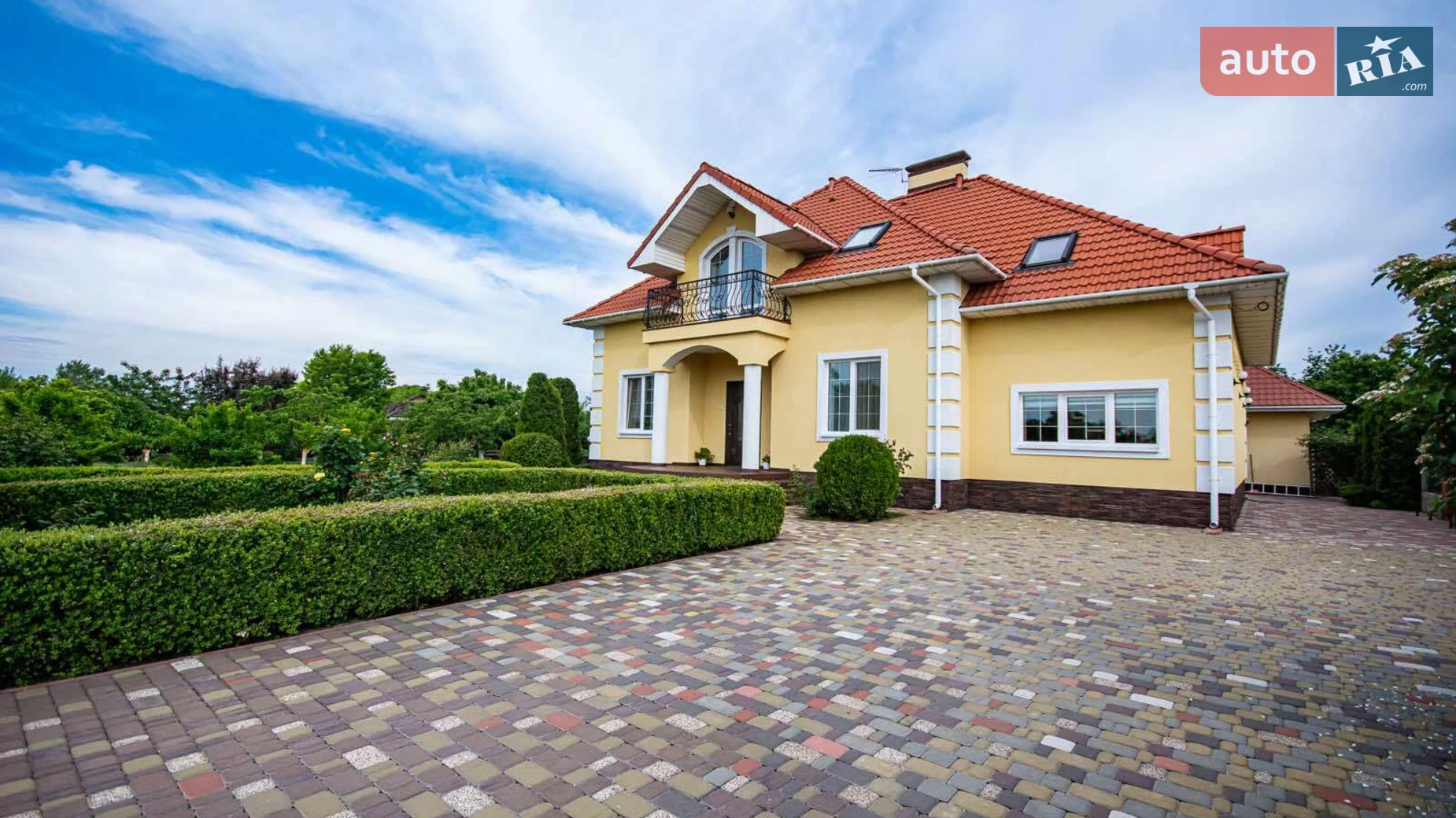 Продается дом на 2 этажа 250 кв. м с камином, цена: 275000 $ - фото 5