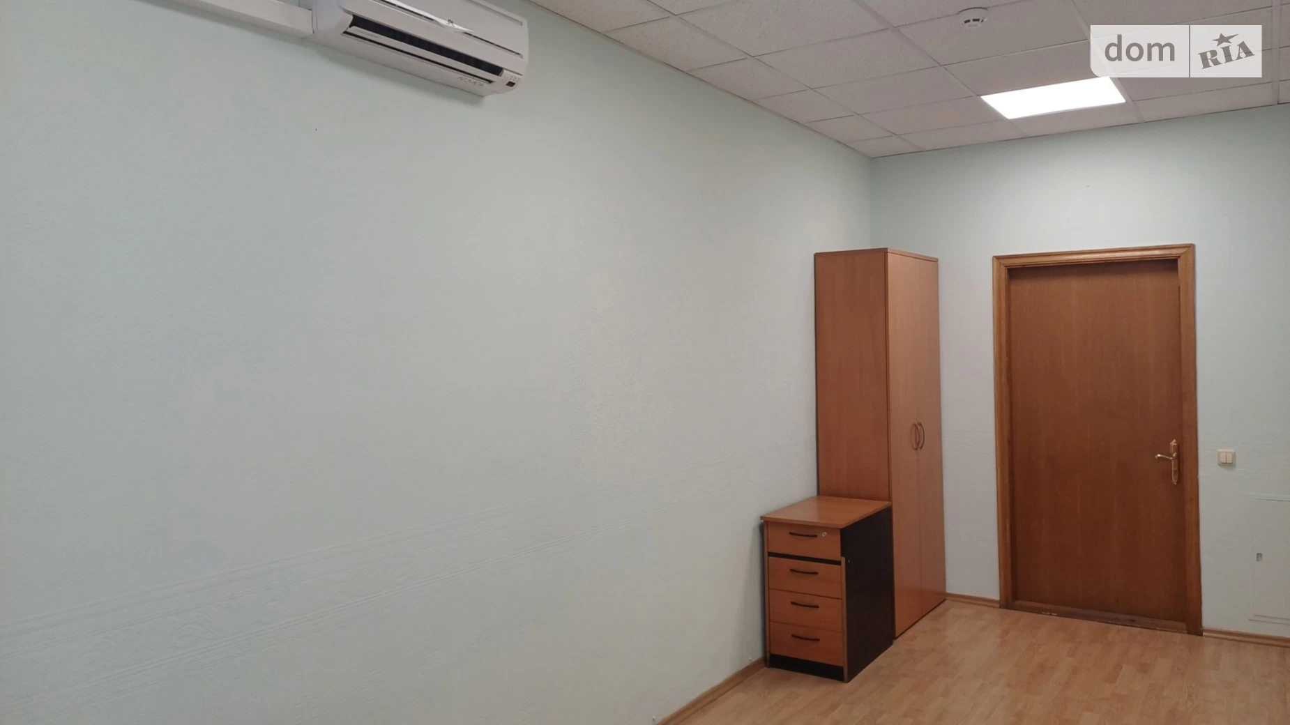 Сдается в аренду офис 17.2 кв. м в бизнес-центре, цена: 6004 грн - фото 3