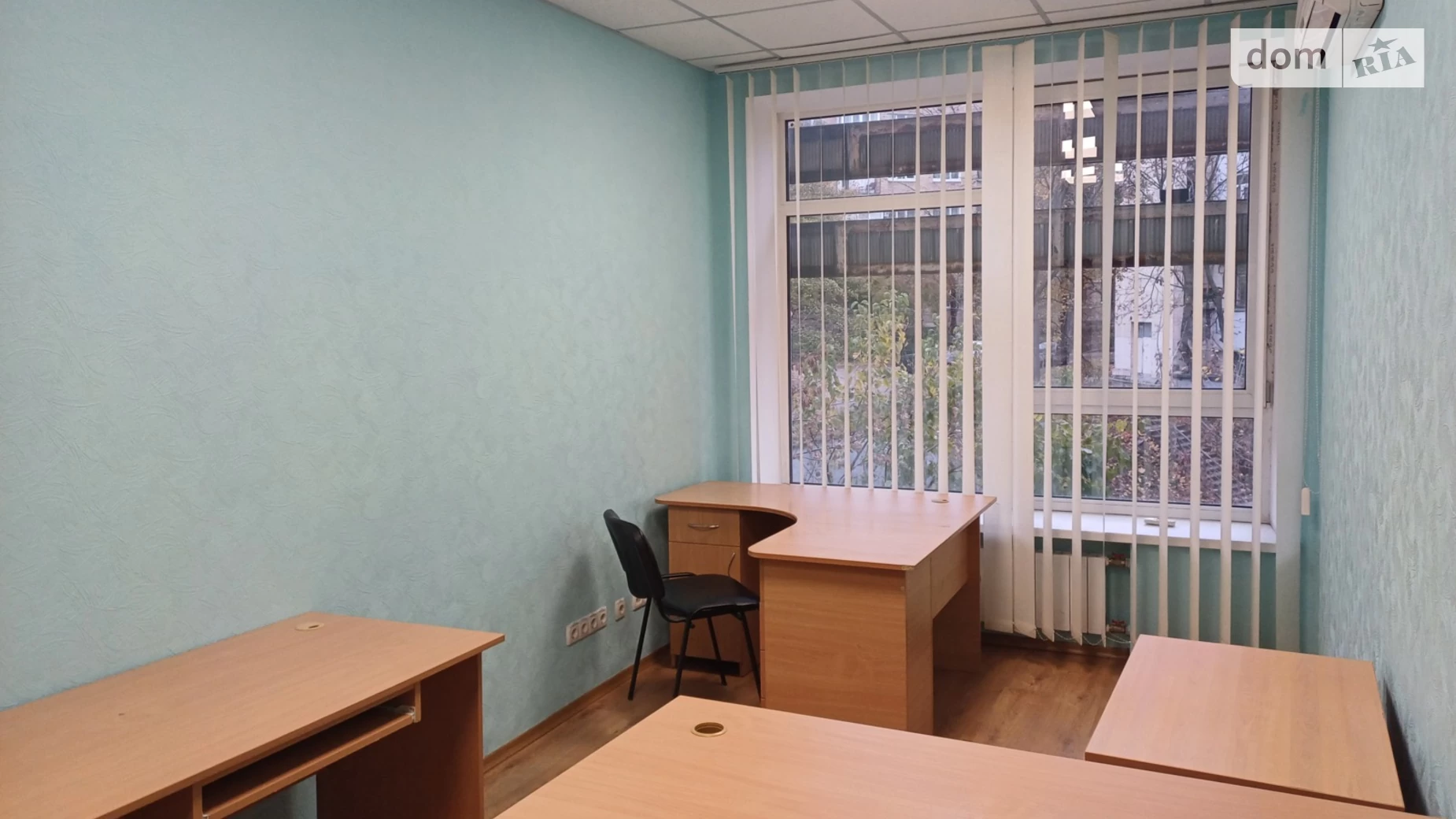 Сдается в аренду офис 17.3 кв. м в бизнес-центре, цена: 6034 грн - фото 3