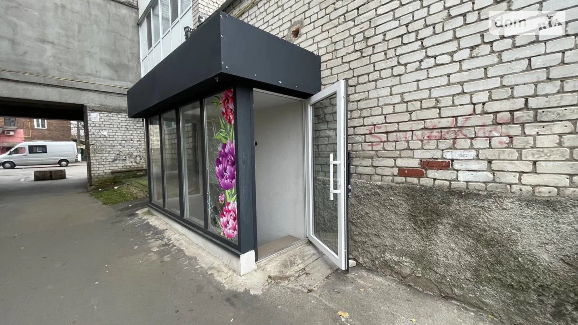 Продается помещения свободного назначения 257.8 кв. м в 5-этажном здании, цена: 265000 $ - фото 2