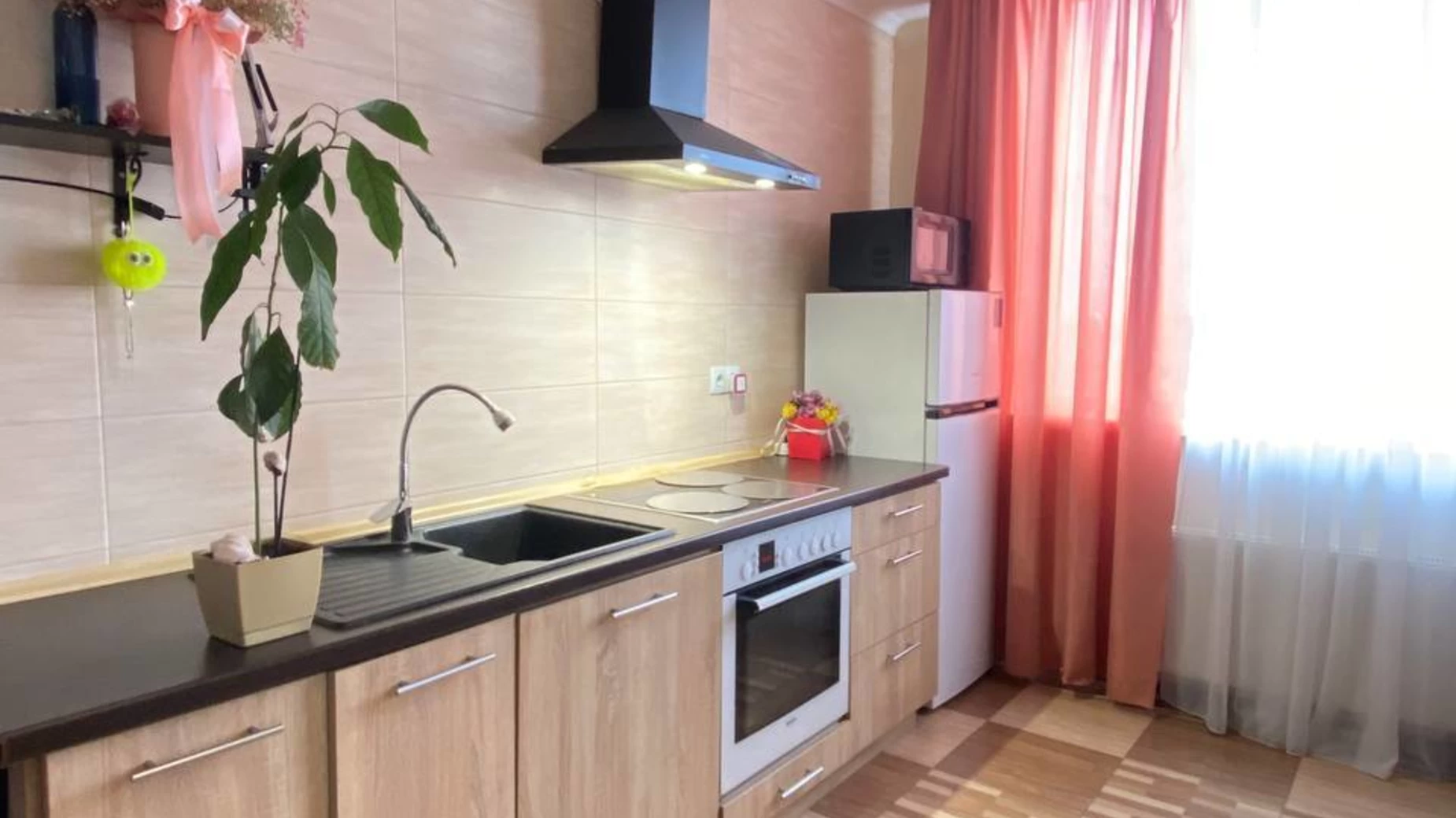 Продается 1-комнатная квартира 36.2 кв. м в Черноморске, ул. Защитников Украины(1 Мая) - фото 3