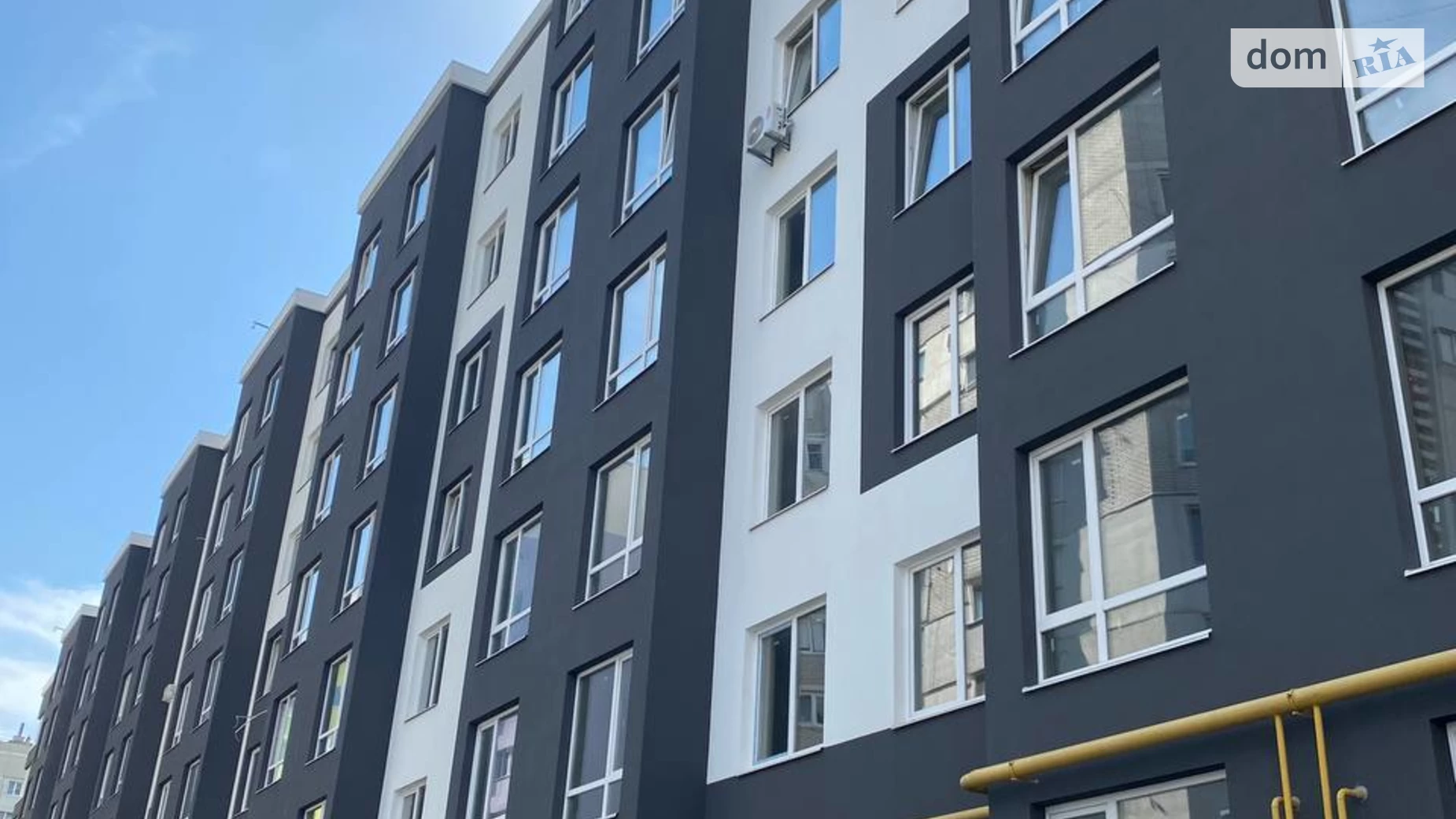 Продается 1-комнатная квартира 45.4 кв. м в Святопетровское, ул. Строительная, 2 - фото 2