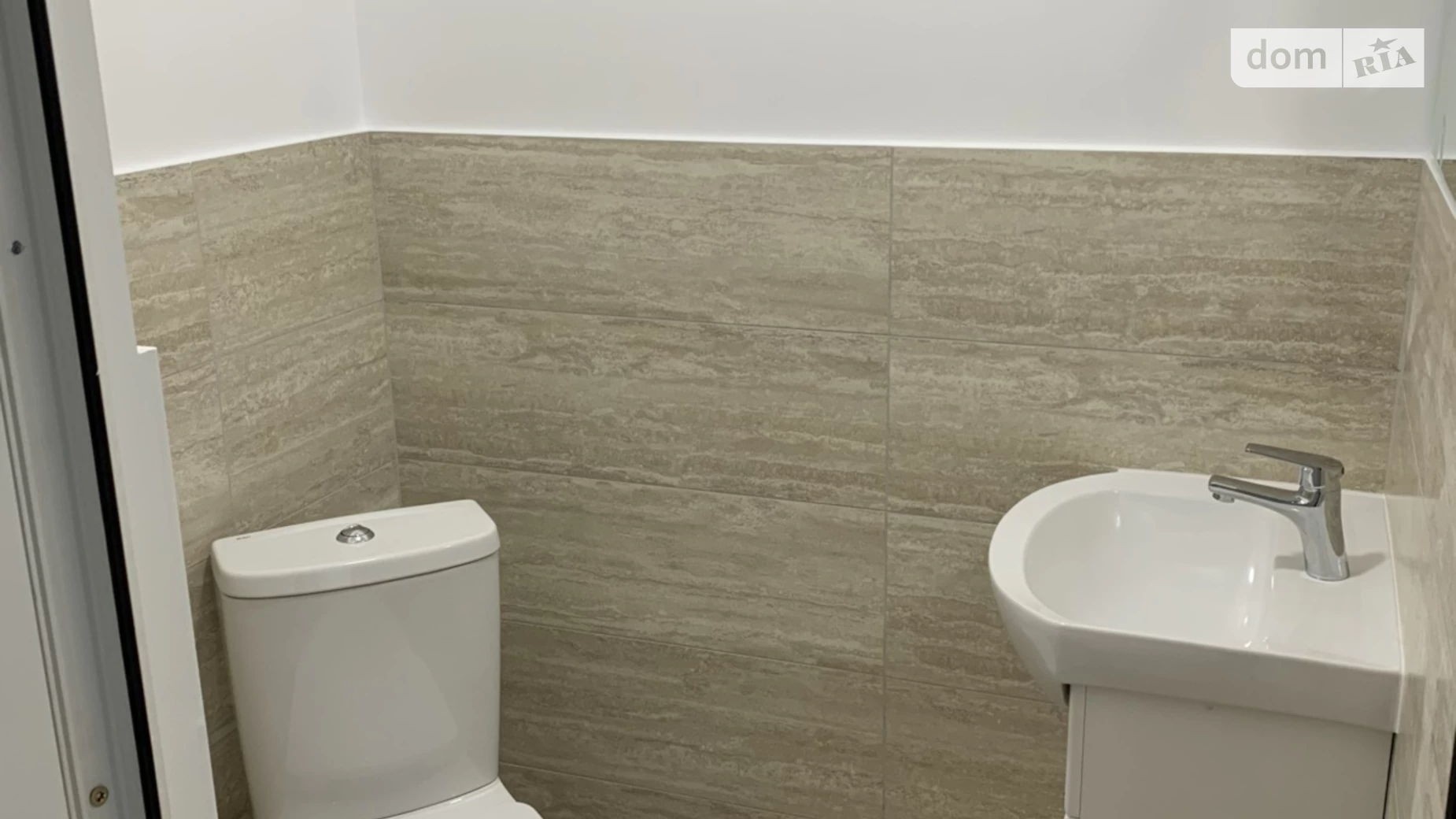 Здається в оренду офіс 28 кв. м в бізнес-центрі, цена: 200 $ - фото 3