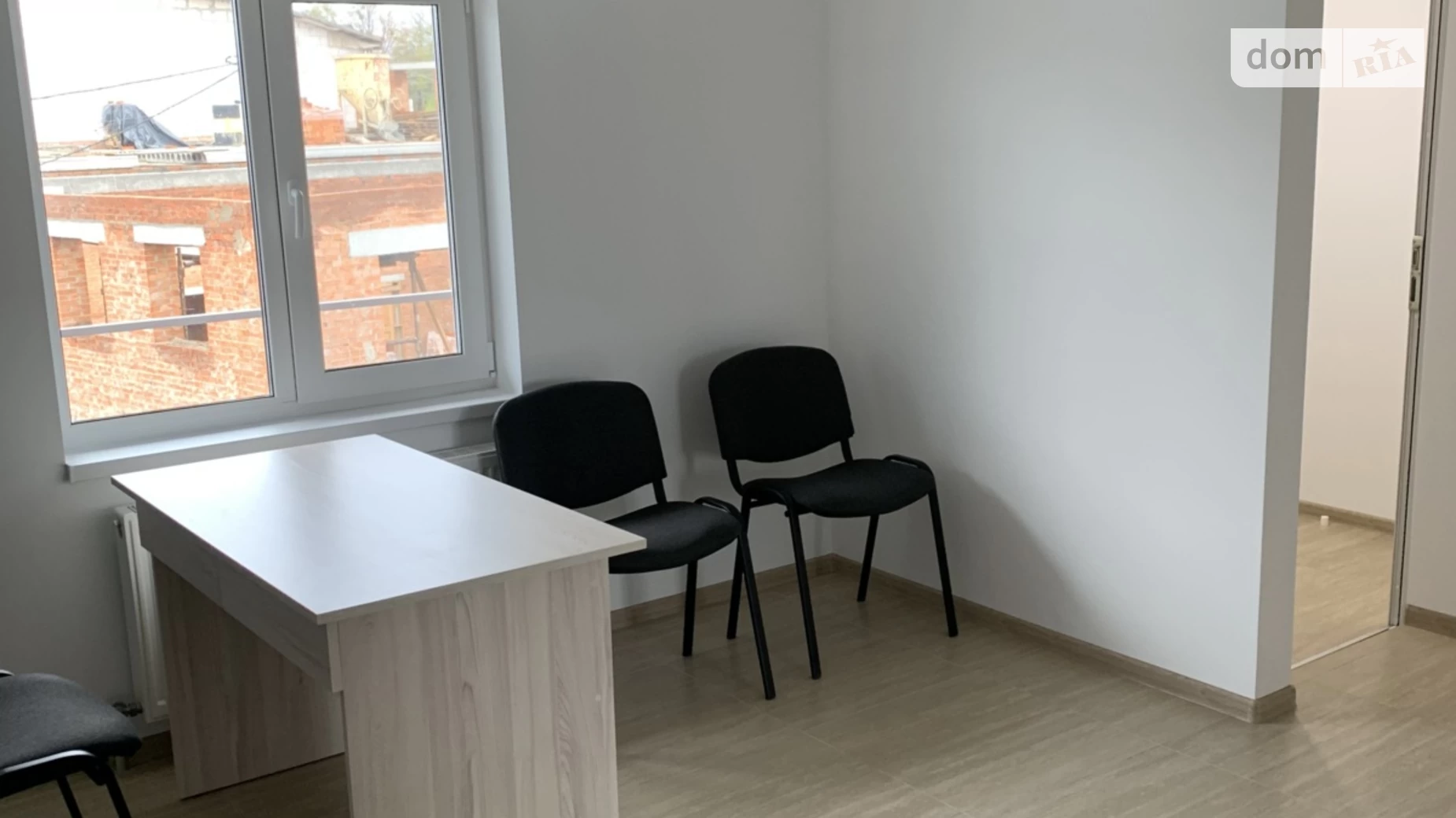 Здається в оренду офіс 28 кв. м в бізнес-центрі, цена: 200 $ - фото 4