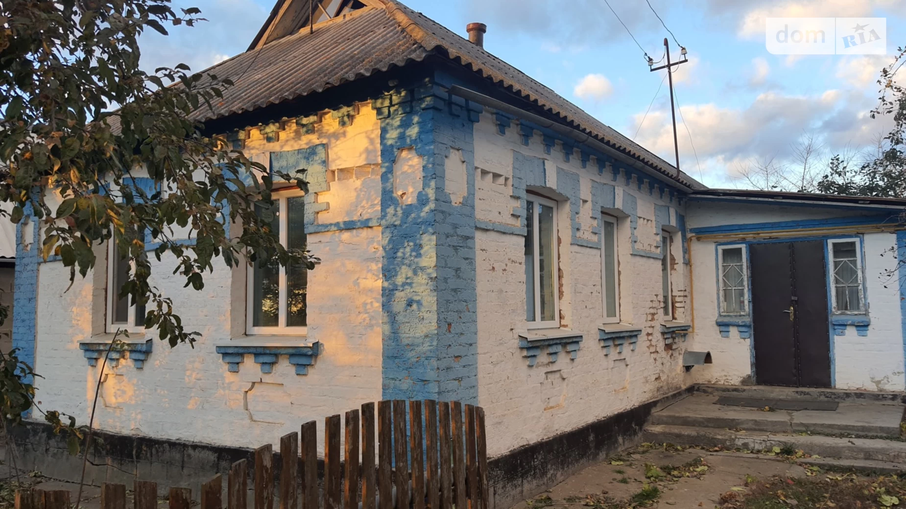 Продается одноэтажный дом 48 кв. м с верандой, цена: 10000 $ - фото 2