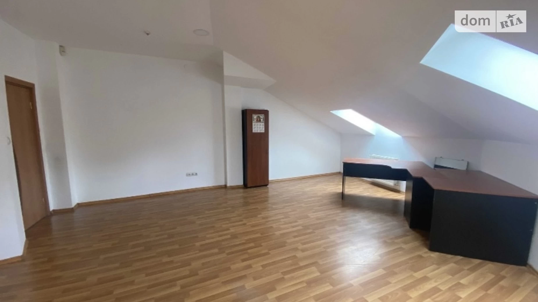 Сдается в аренду офис 35 кв. м в бизнес-центре, цена: 240 $ - фото 2