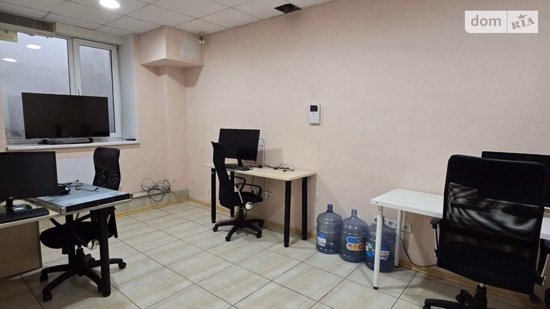 Сдается в аренду офис 160 кв. м в бизнес-центре, цена: 64000 грн - фото 5