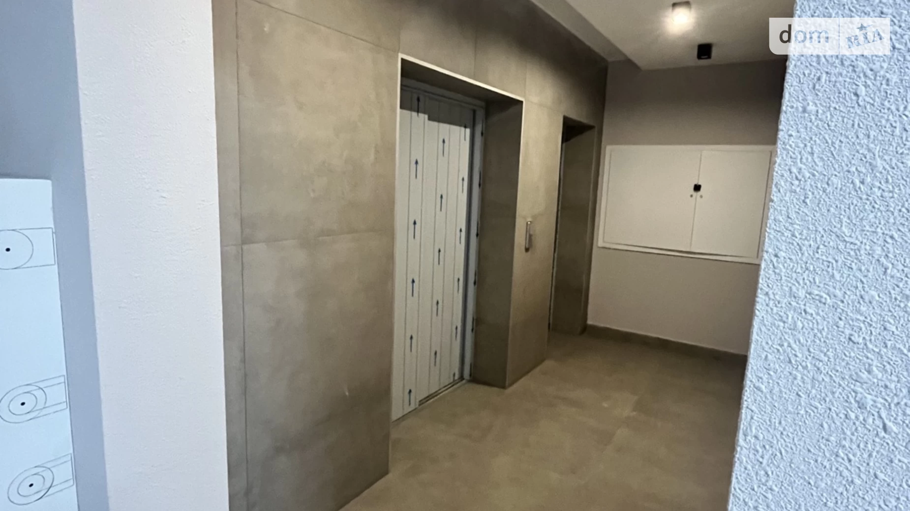 Продается 1-комнатная квартира 40 кв. м в Крыжановка, Южная дор., 3Б - фото 2