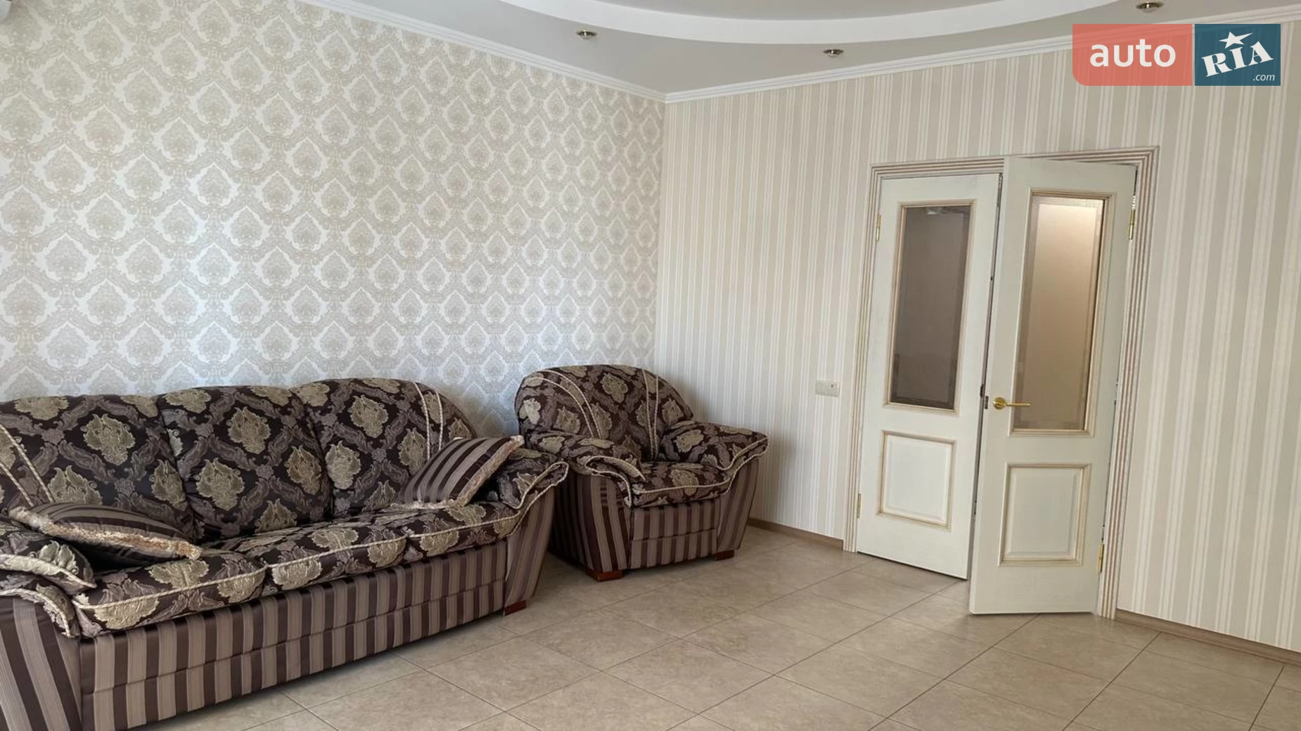 Продается 3-комнатная квартира 97.3 кв. м в Чернигове, ул. Стрелецкая, 88 - фото 2