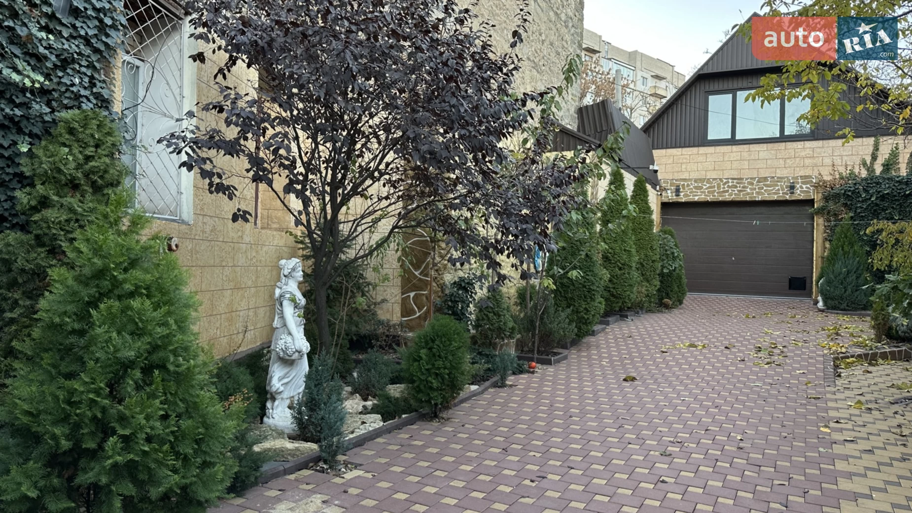 Продается дом на 2 этажа 180 кв. м с террасой, цена: 175000 $ - фото 2