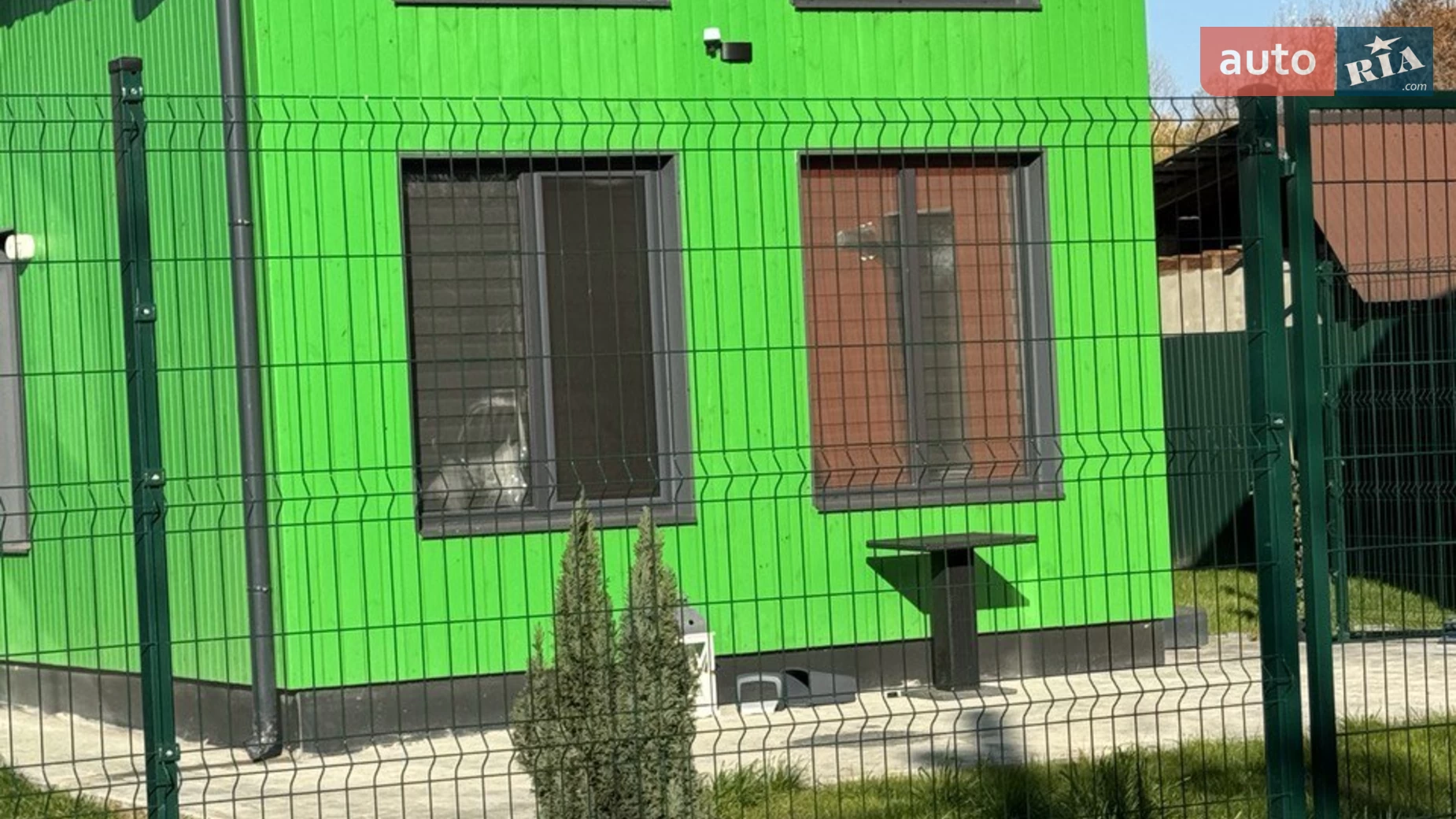 Сдается в аренду дом на 2 этажа 52 кв. м с гаражом, цена: 950 $ - фото 3