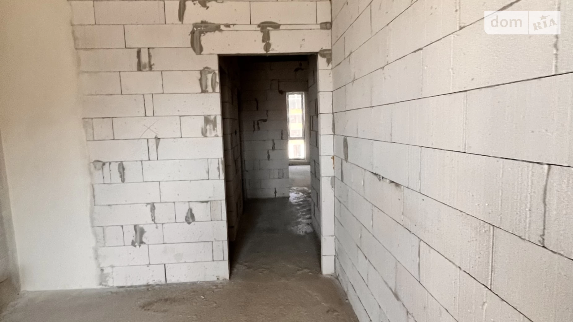 Продается 2-комнатная квартира 60 кв. м в Ивано-Франковске, ул. Надречная, 8 - фото 2
