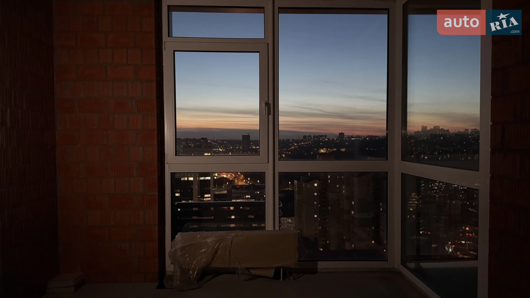 Продается 1-комнатная квартира 44 кв. м в Киеве, ул. Предславинская, 42 - фото 3
