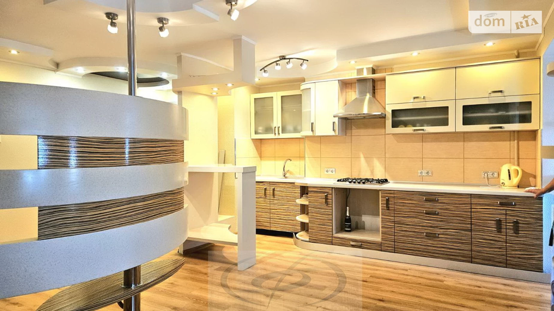 Продается 3-комнатная квартира 100 кв. м в Черкассах, ул. Крещатик - фото 4