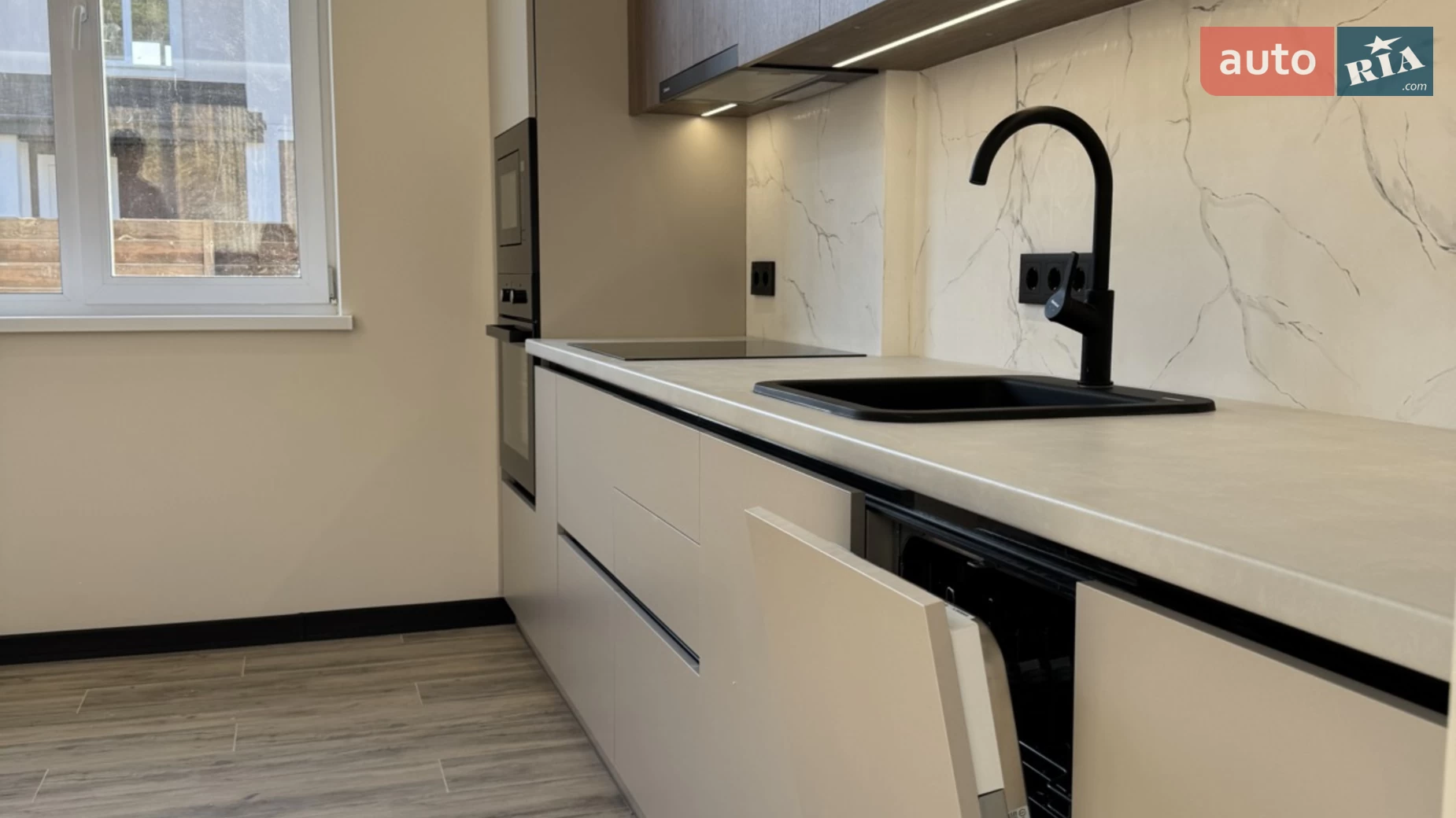 Сдается в аренду дом на 2 этажа 128 кв. м с мансардой, цена: 2500 $ - фото 4