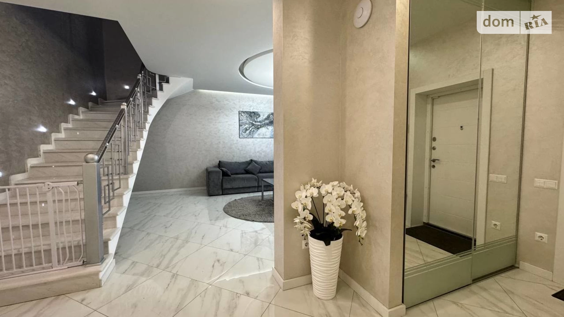 Продается дом на 2 этажа 220 кв. м с мебелью, цена: 340000 $ - фото 2