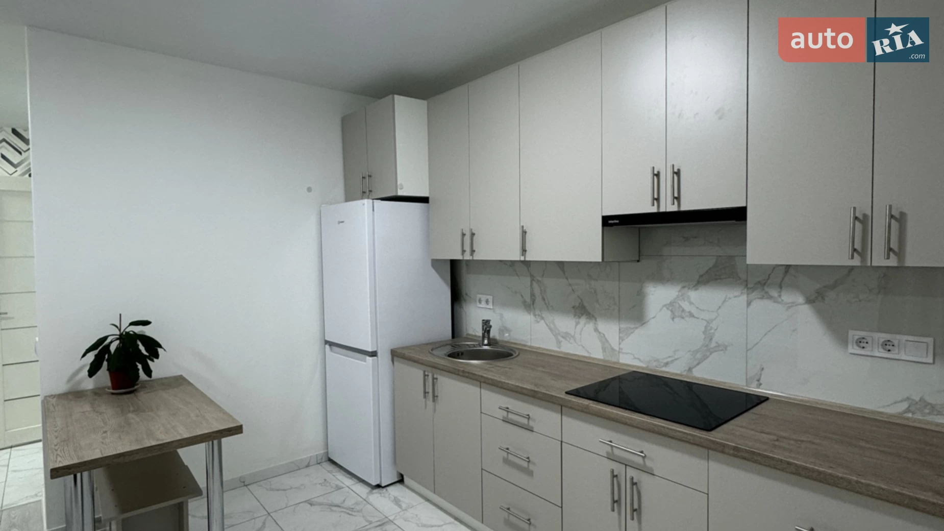 Продается 1-комнатная квартира 36.8 кв. м в Коцюбинском, ул. Доковская, 10 корпус 15 - фото 2