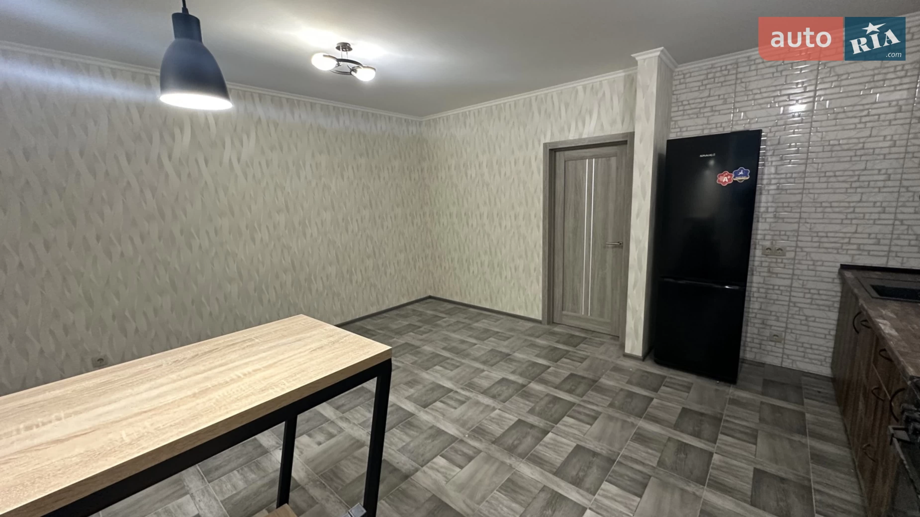 Продается 1-комнатная квартира 51 кв. м в Киеве, ул. Глубочицкая, 13 - фото 2