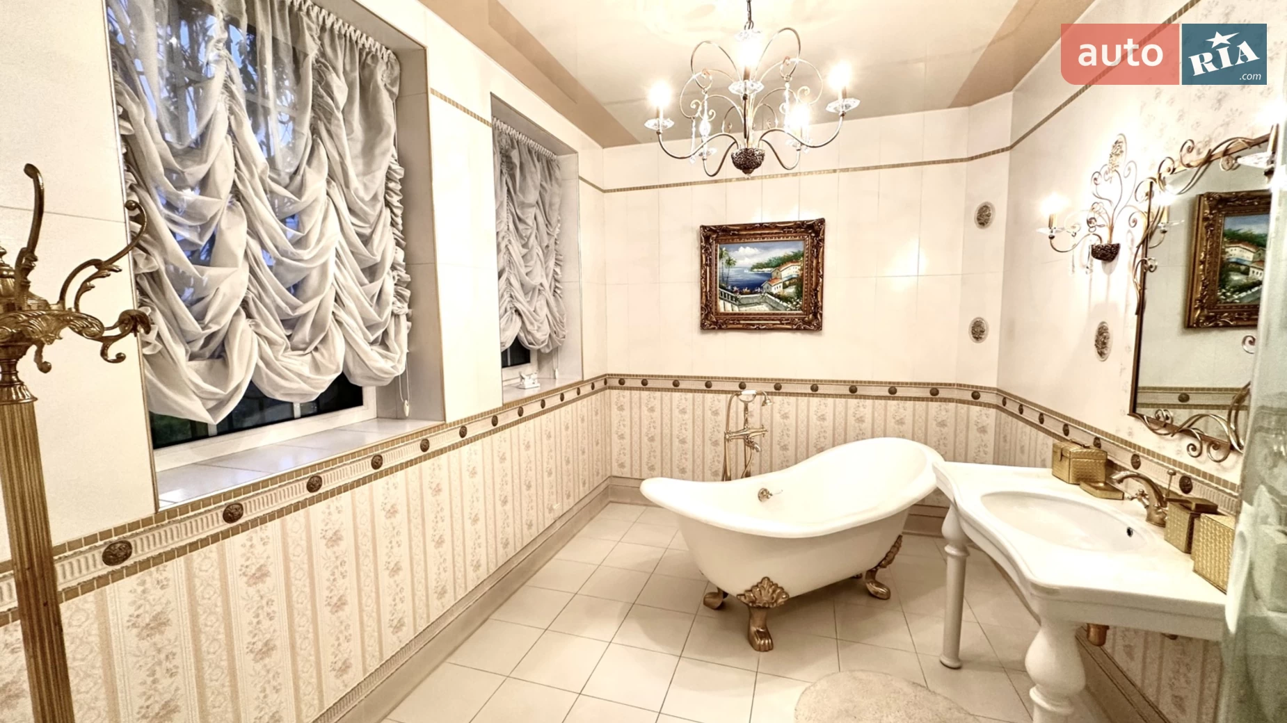 Продається будинок 3 поверховий 360 кв. м з балконом, цена: 289000 $ - фото 2