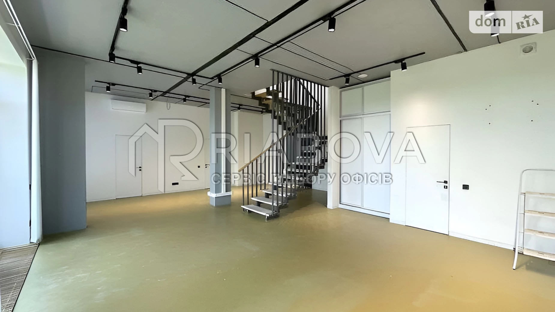 Сдается в аренду офис 320 кв. м в бизнес-центре, цена: 3800 $ - фото 2