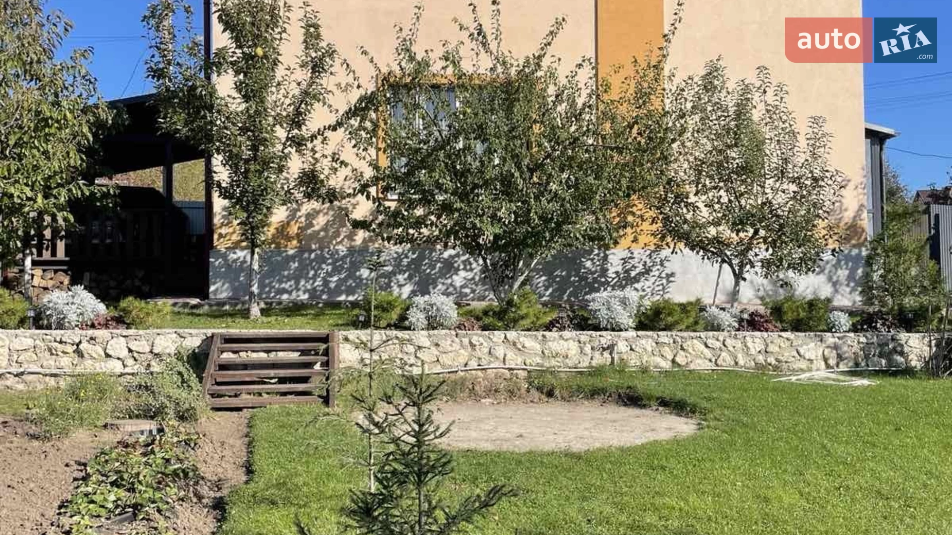 Продается дом на 2 этажа 135 кв. м с гаражом, цена: 118000 $ - фото 2
