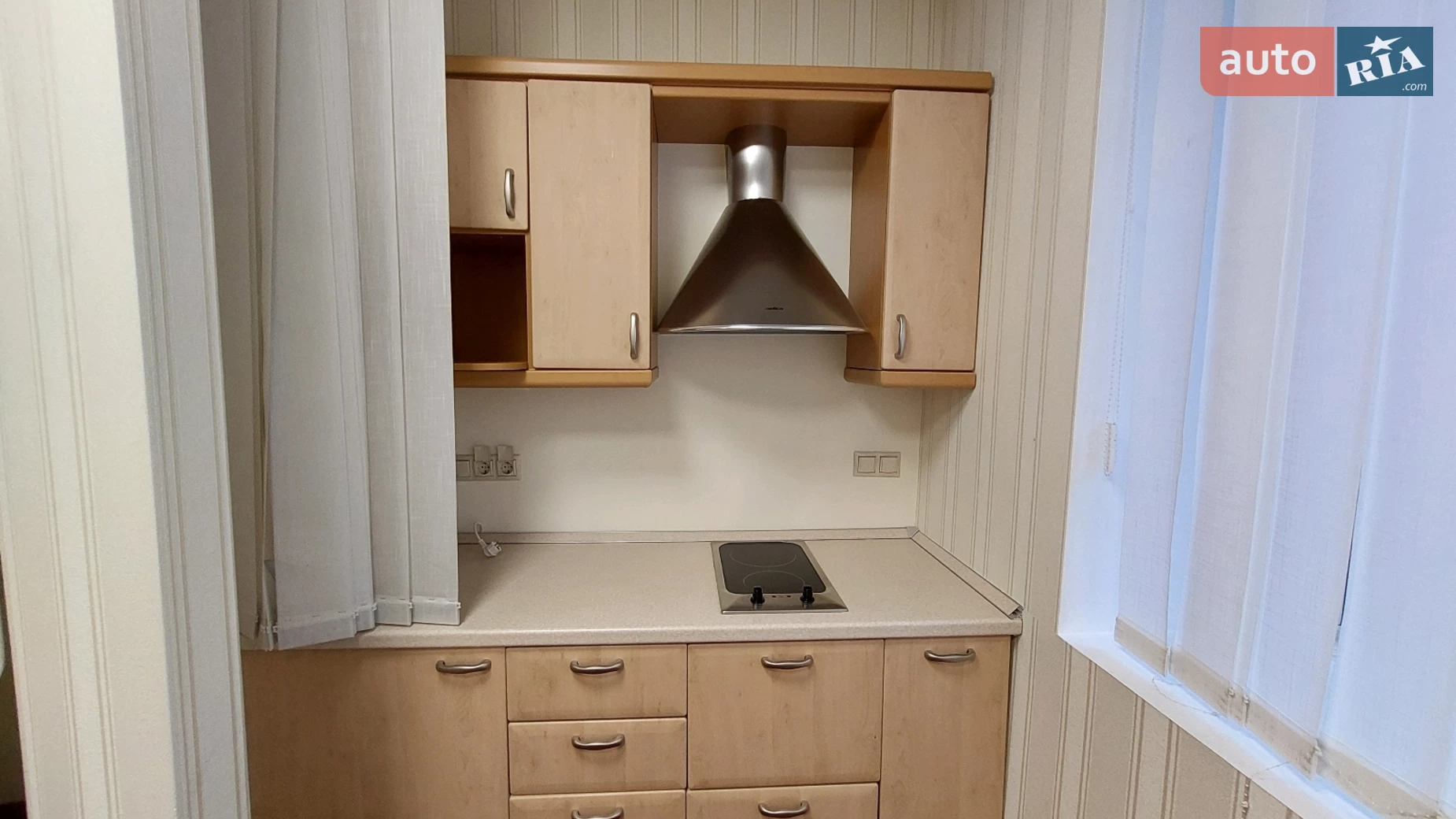 Сдается в аренду офис 110 кв. м в бизнес-центре, цена: 2420 $ - фото 2