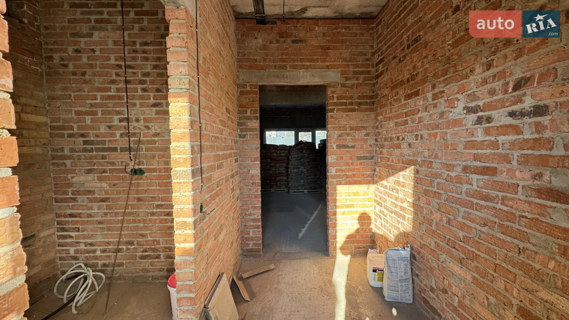 Продается дом на 2 этажа 140 кв. м с подвалом, цена: 140000 $ - фото 5