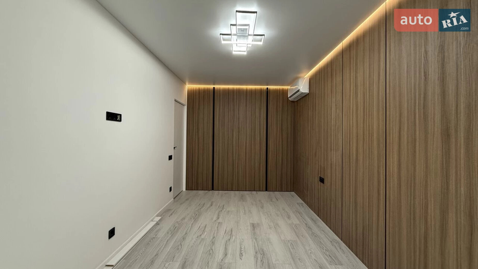 Продается 1-комнатная квартира 40.3 кв. м в Ивано-Франковске, ул. Химиков - фото 4