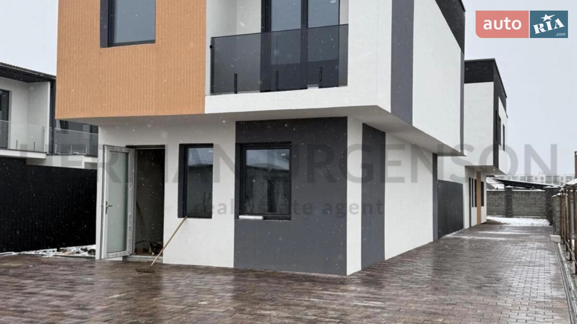 Продается дом на 2 этажа 120 кв. м с баней/сауной, цена: 88000 $ - фото 2