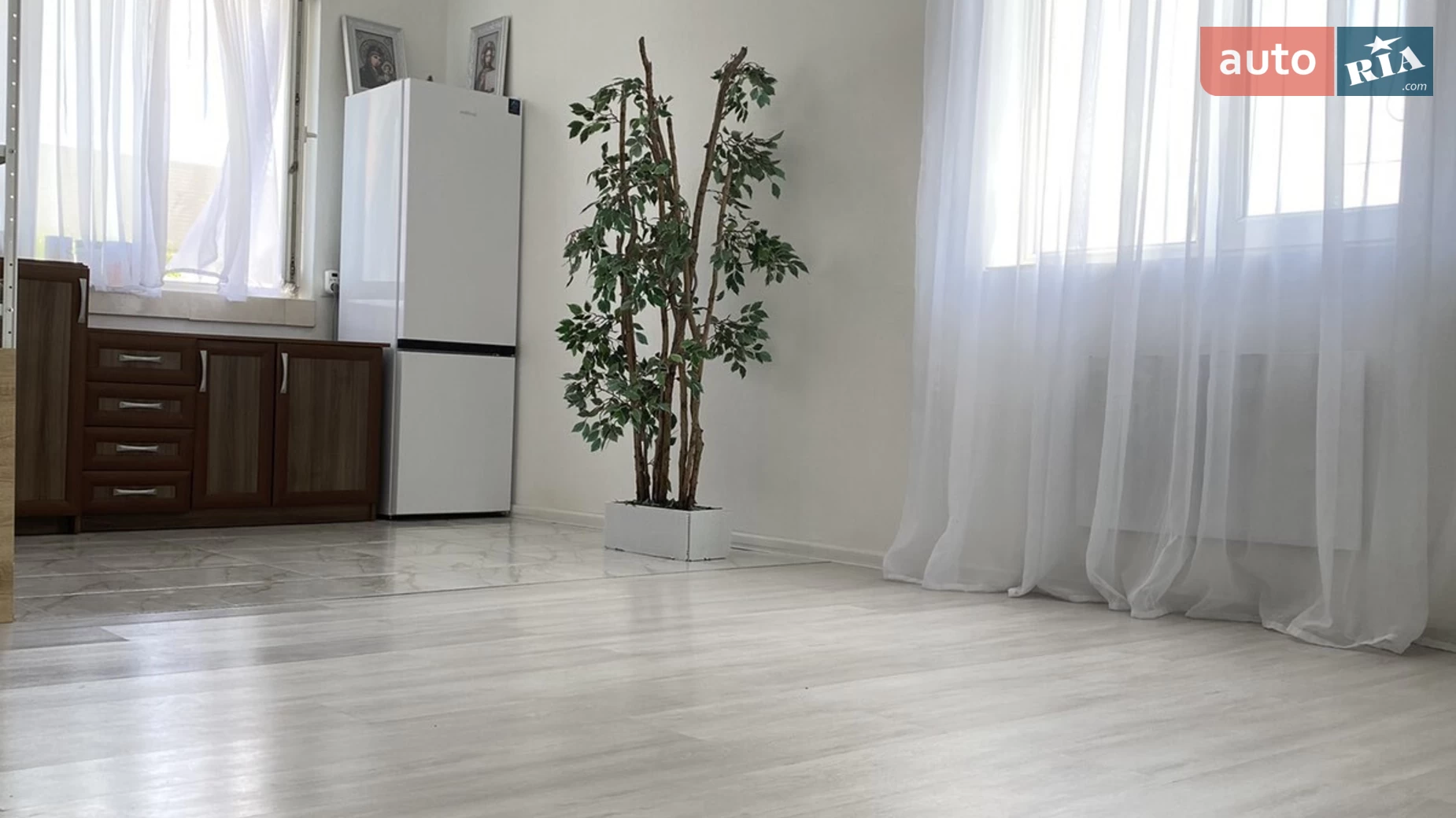 Продается одноэтажный дом 80 кв. м с гаражом, цена: 79000 $ - фото 2