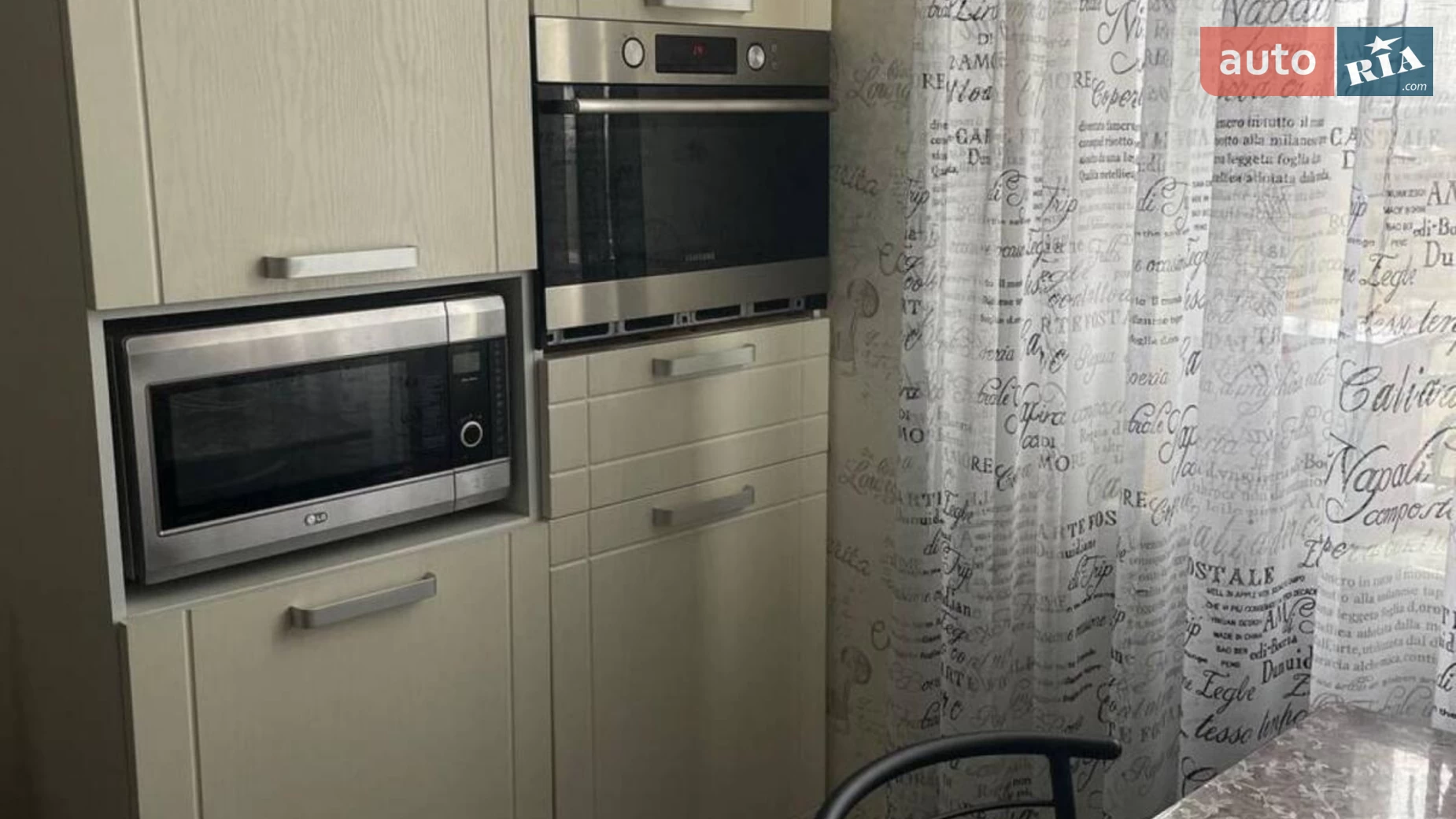 Продається 2-кімнатна квартира 62.2 кв. м у Крижанівка, вул. Захисників України(Генерала Бочарова) - фото 2