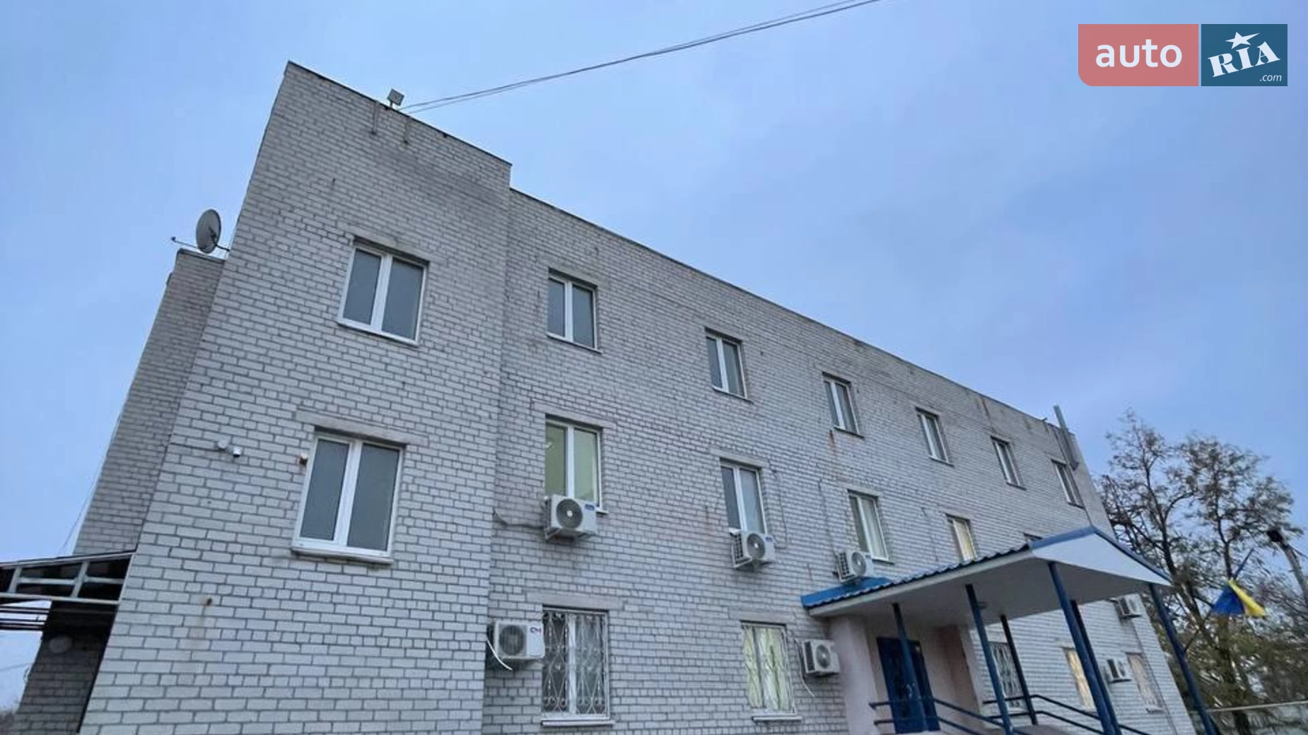 Сдается в аренду офис 31.2 кв. м в бизнес-центре, цена: 5000 грн - фото 2