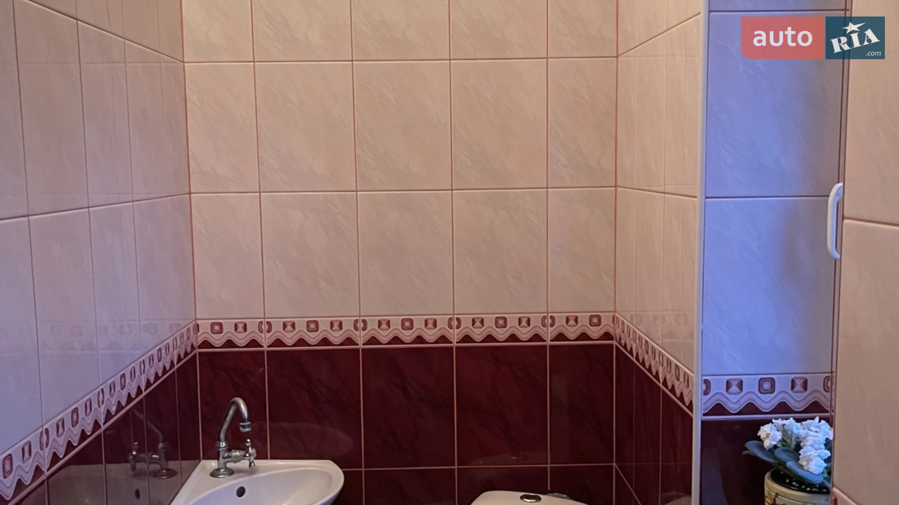 Продается дом на 2 этажа 190 кв. м с гаражом, цена: 150000 $ - фото 4