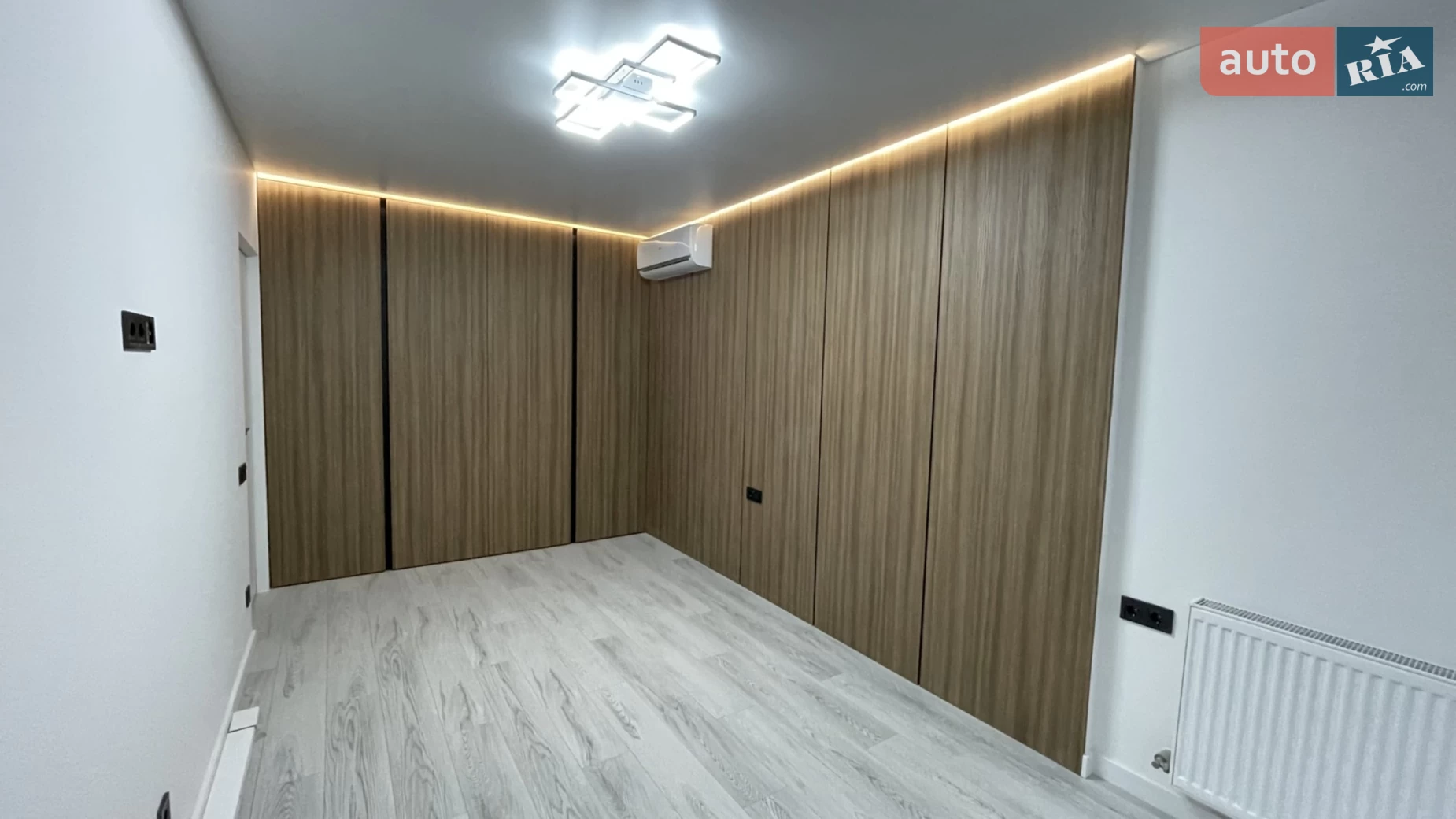 Продается 1-комнатная квартира 40 кв. м в Ивано-Франковске, ул. Химиков - фото 2