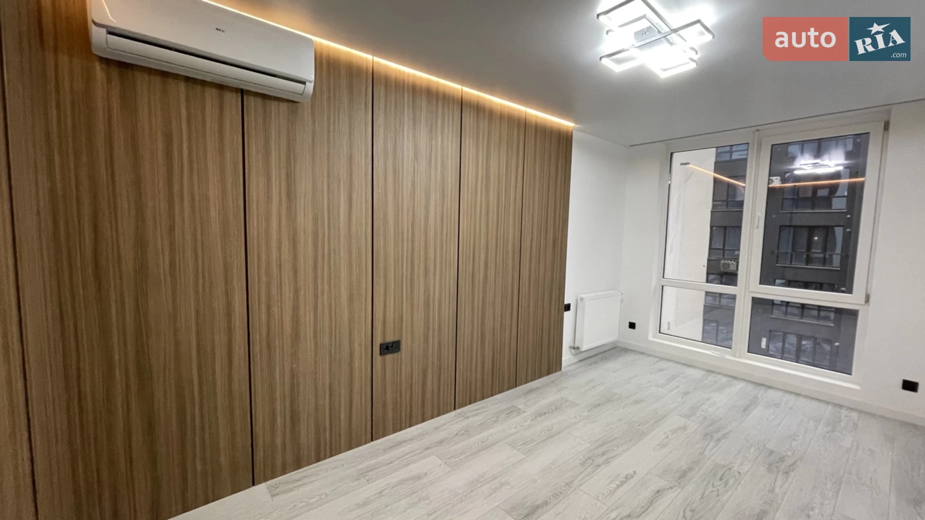 Продается 1-комнатная квартира 40 кв. м в Ивано-Франковске, ул. Химиков - фото 3
