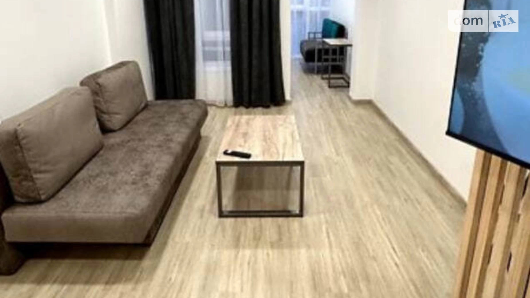 Продается 1-комнатная квартира 43 кв. м в Днепре, ул. Космическая, 5 - фото 2