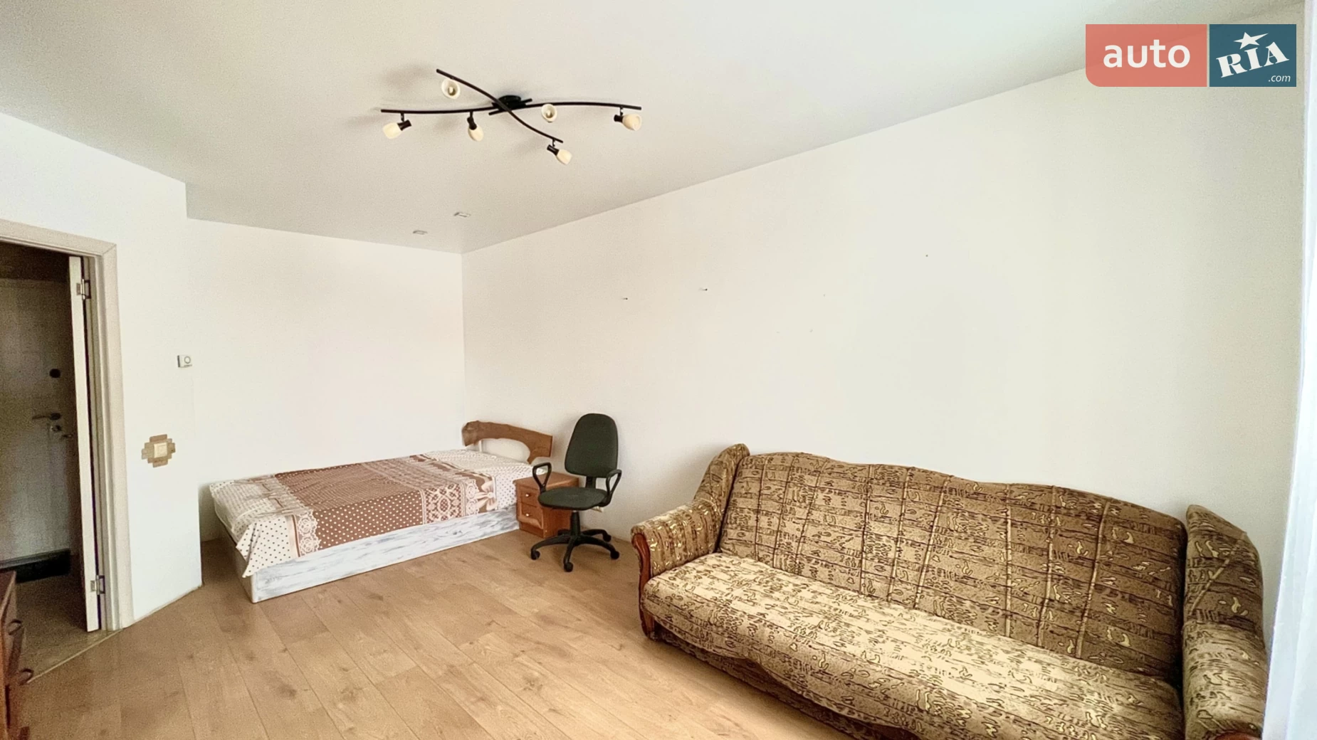 Продается 1-комнатная квартира 45 кв. м в Виннице, ул. Антонова Олега, 13В - фото 3