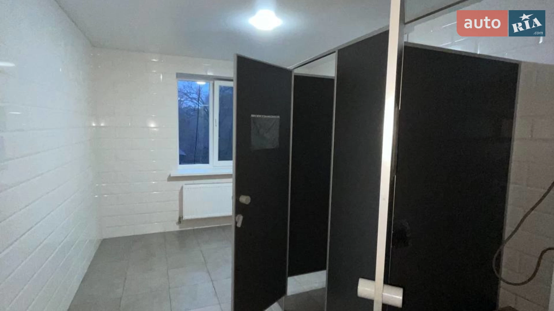 Сдается в аренду офис 15.6 кв. м в бизнес-центре, цена: 2500 грн - фото 4