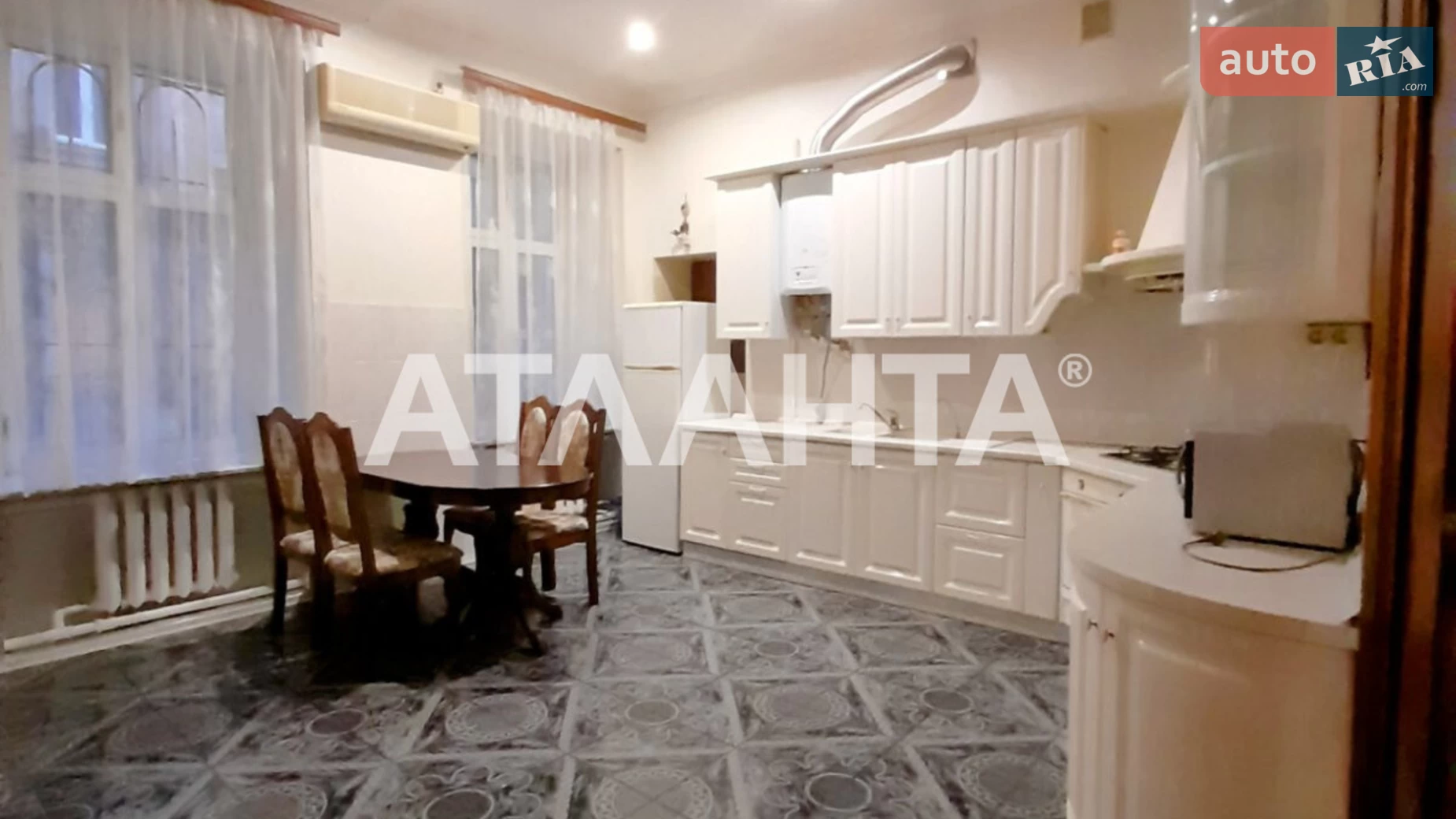 Продается 3-комнатная квартира 94 кв. м в Одессе, ул. Новосельского - фото 3